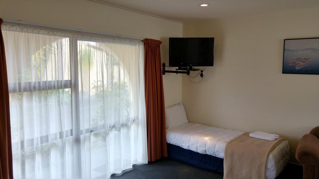 Hobson'S Choice Motel Dargaville Room photo