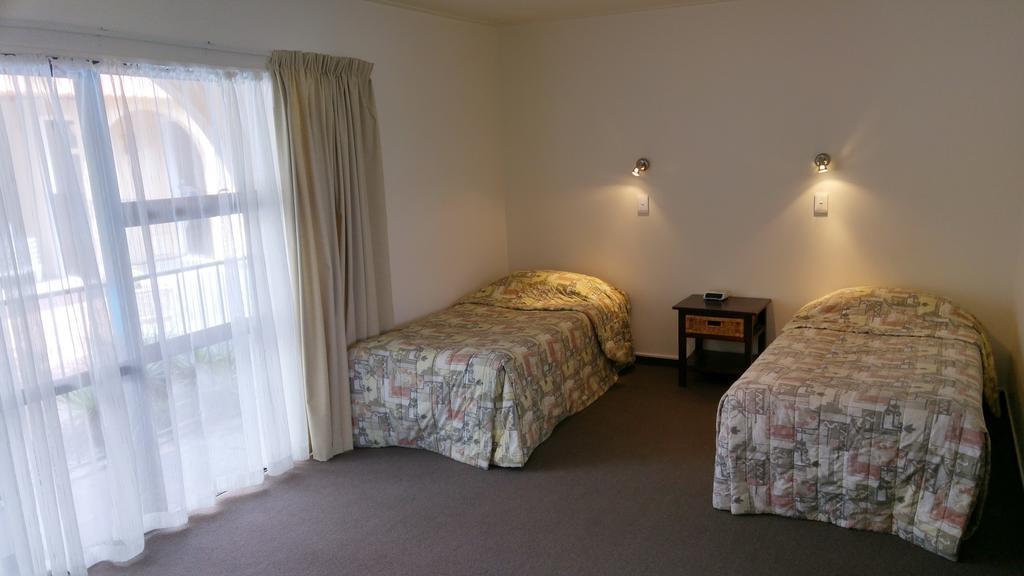 Hobson'S Choice Motel Dargaville Room photo